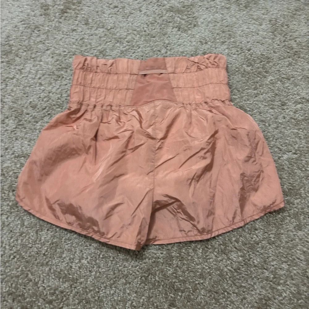 Free Peopke Shorts Apricot Size Medium - Picture 5 of 5